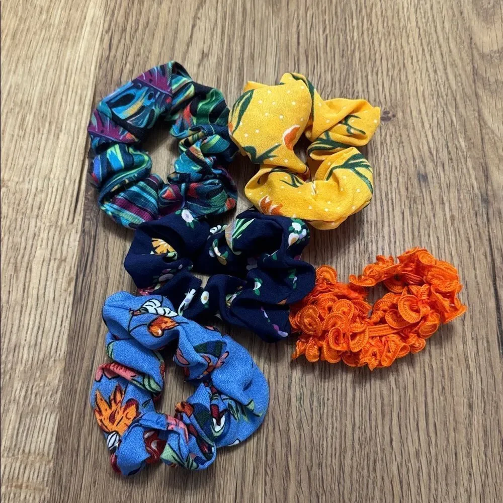 Bundle of 18 Hair Ties/Scrunchies